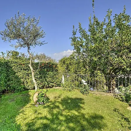 Apartamento Sleeps 4 Pool Air Con Wifi Sant'Agnello